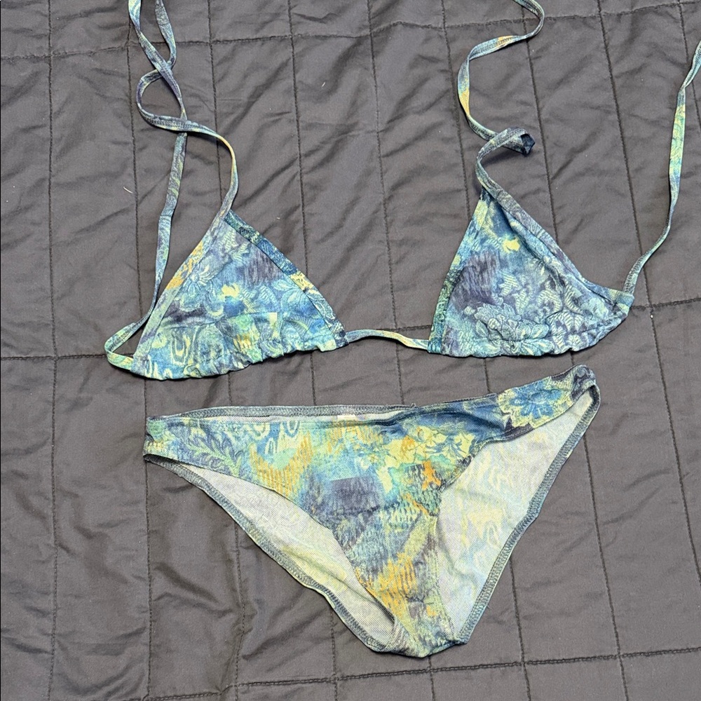 Stylish Blue and Yellow Bikini Set